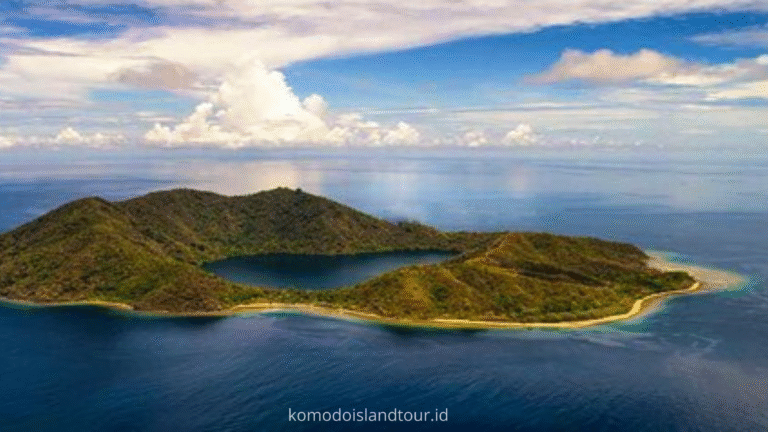 satonda island, satonda trip, open trip sumbawa, boat trip sumbawa, sumbawa island