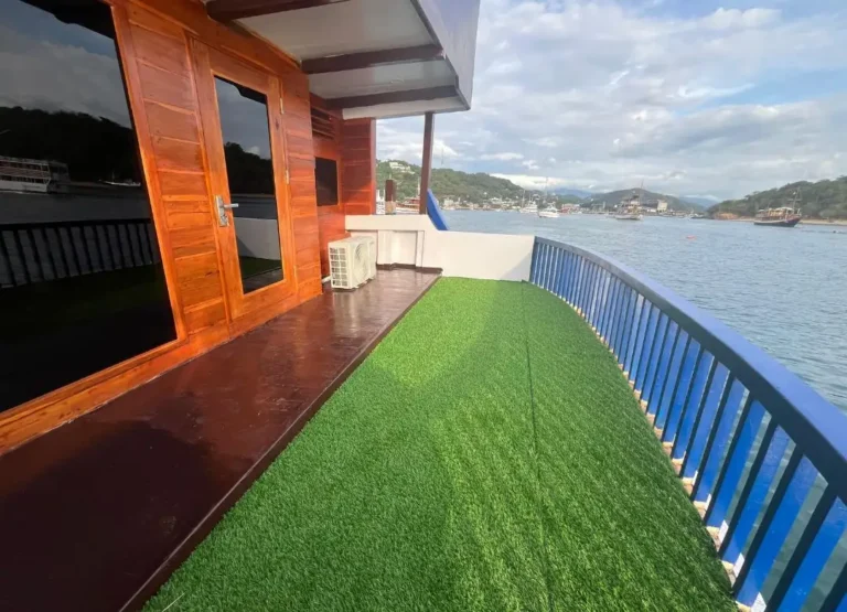 Eternity Luxury Boat, Komodo to labuan bajo, labuan bajo to lombok,boat trip