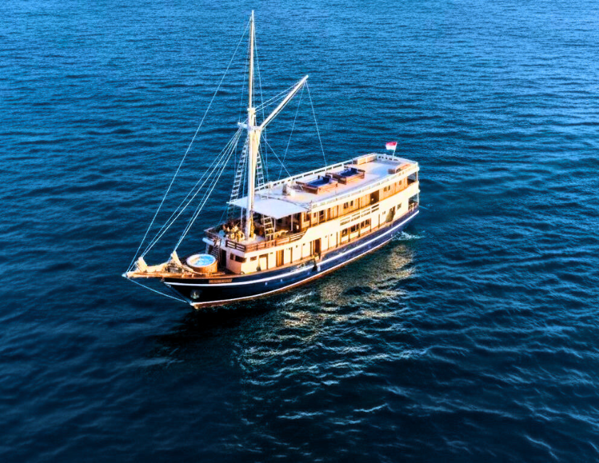 Golden Island Cruise luxury
