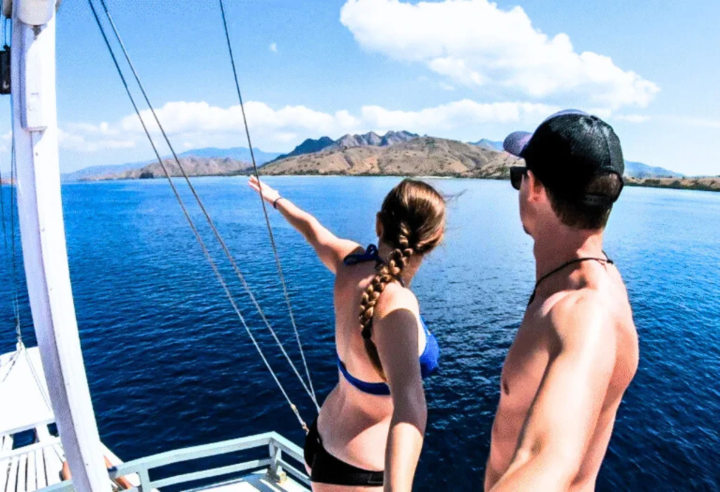 komodo boat trip