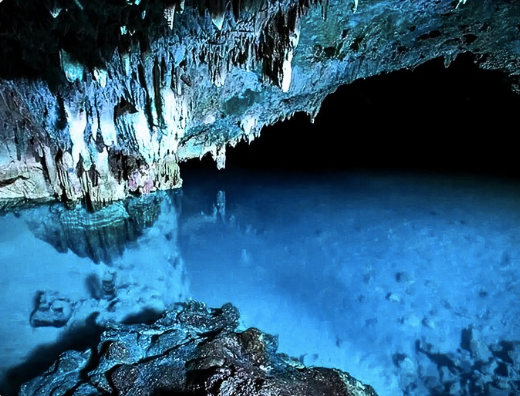 Mirror Stone Cave (Batu Cermin)