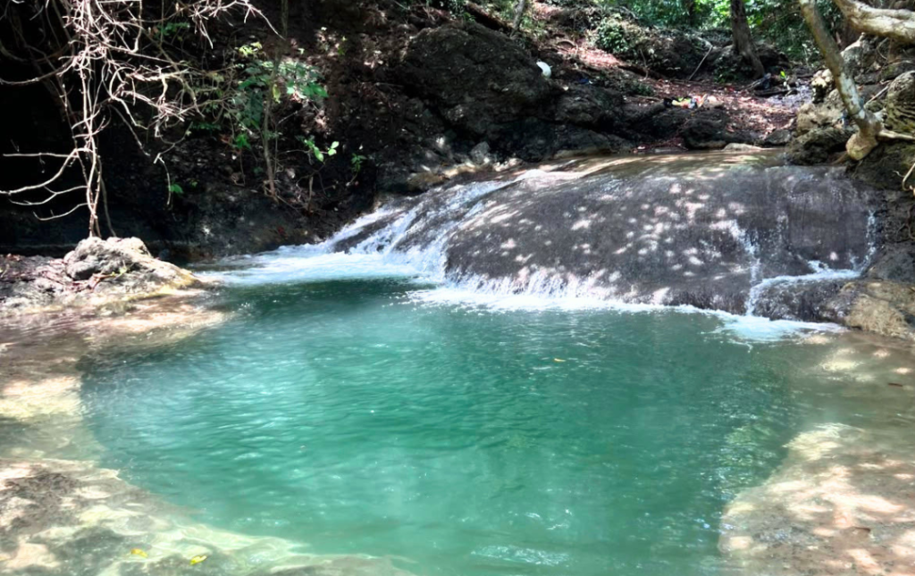 Moyo Island – Discover the Hidden Senggalo Waterfall