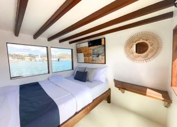 North Blue phinisi, north blue liveboard, komodo trip, labuan bajo, komodo island, liveboard