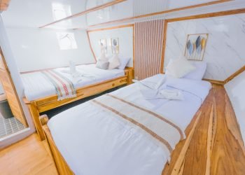 Sharing Cabin 03